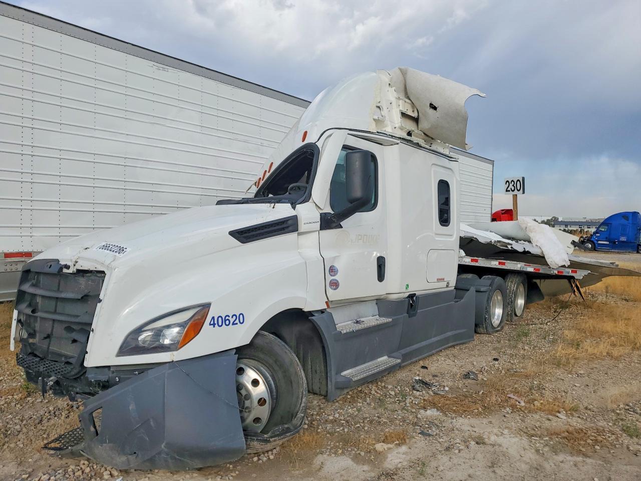3AKJHHDR7SSWB6910 · 2025 FREIGHTLINER CASCADIA 126