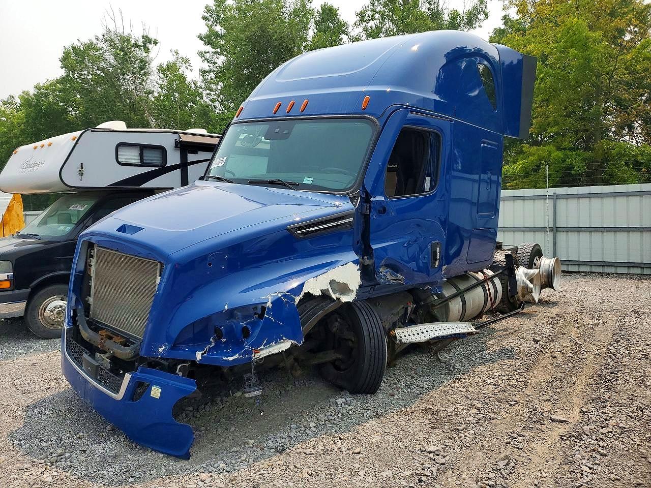 2024 FREIGHTLINER CASCADIA
