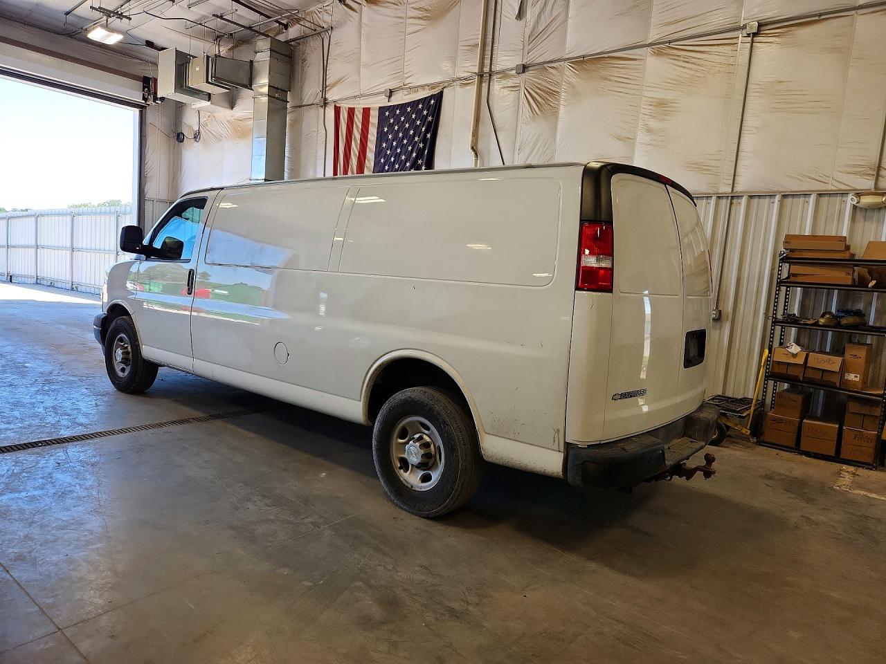 1GCWGBFG9K1251022 · 2019 CHEVROLET EXPRESS G2500 · 2/12
