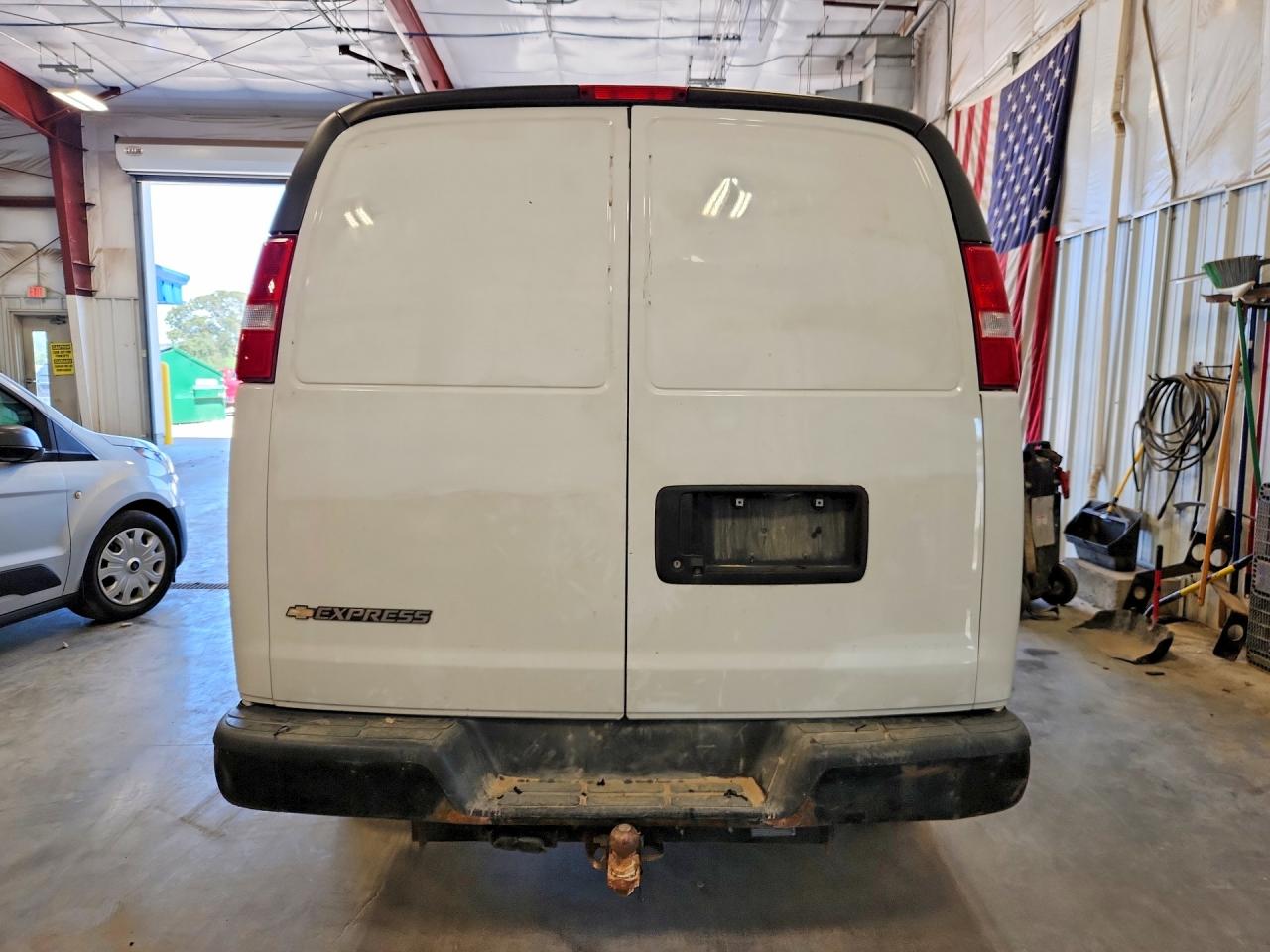 1GCWGBFG9K1251022 · 2019 CHEVROLET EXPRESS G2500 · 6/12