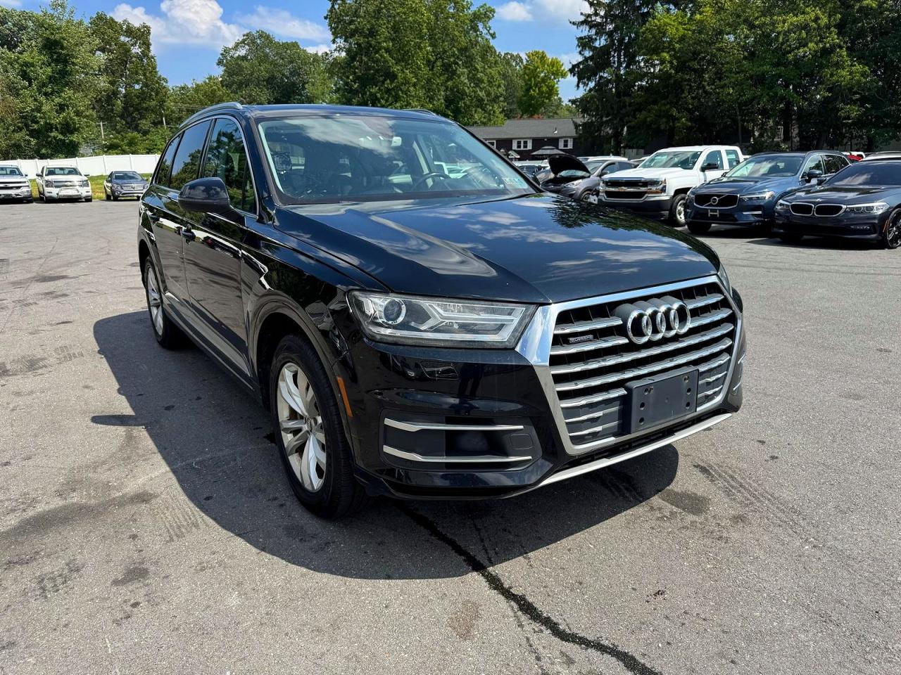 WA1AAAF70HD019576 · 2017 AUDI Q7 · 4/13
