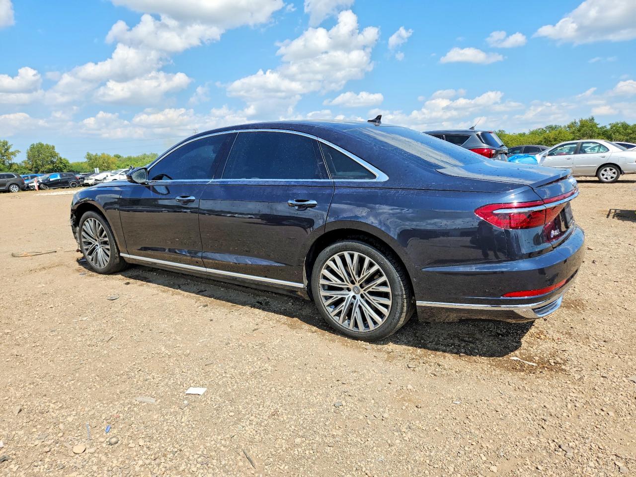 WAU8DBF88KN020256 · 2019 AUDI A8 · 2/13