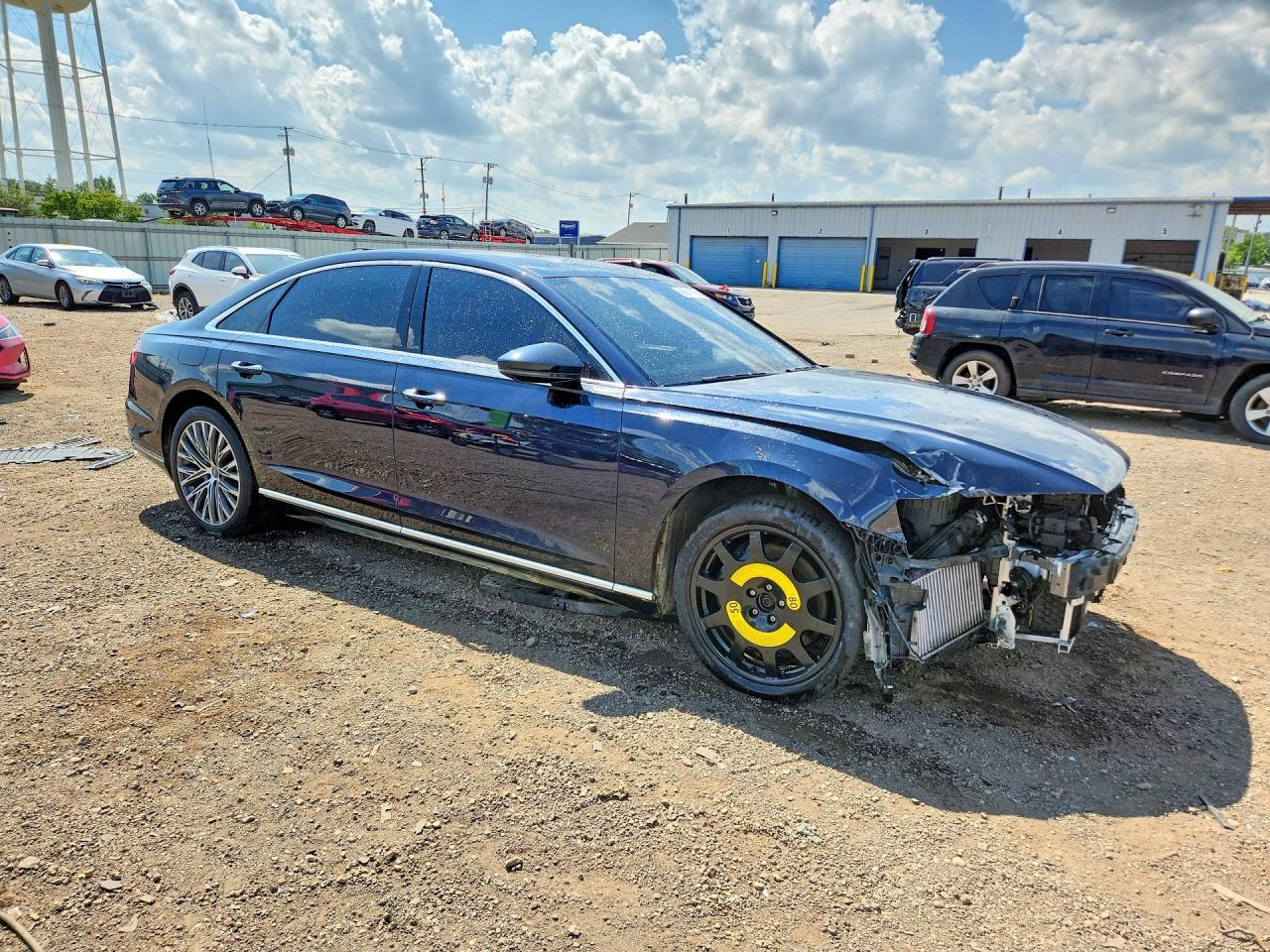 WAU8DBF88KN020256 · 2019 AUDI A8 · 4/13