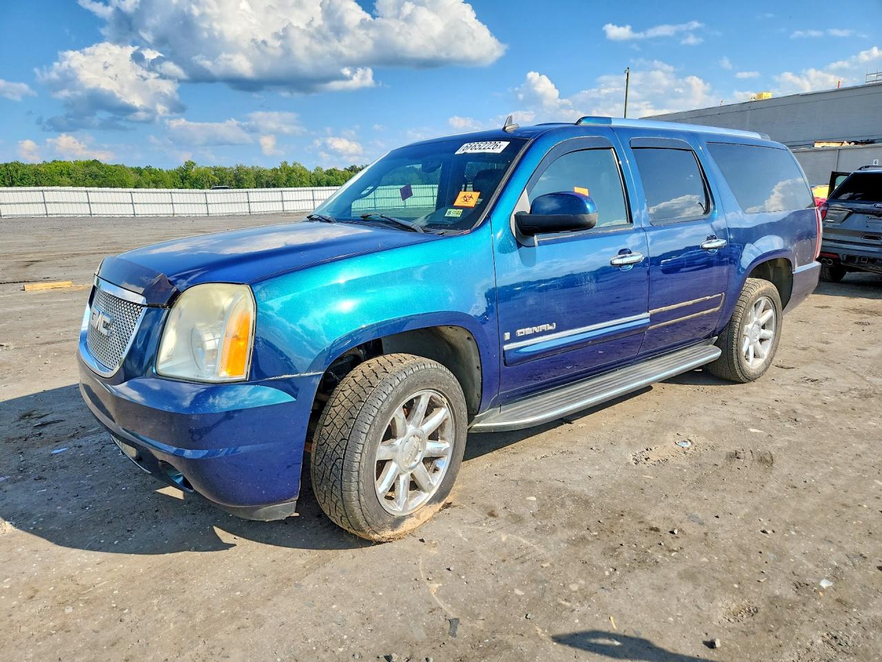 1GKFK668X7J207024 · 2007 GMC YUKON XL