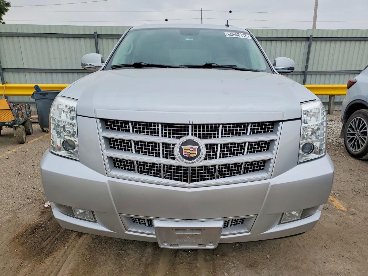 1GYS4JEF8DR130801 · 2013 CADILLAC ESCALADE · 5/13