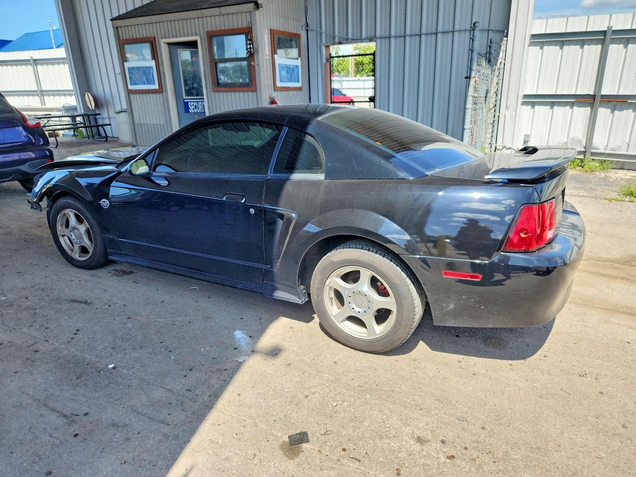 1FAFP40654F197970 · 2004 FORD MUSTANG · 2/12