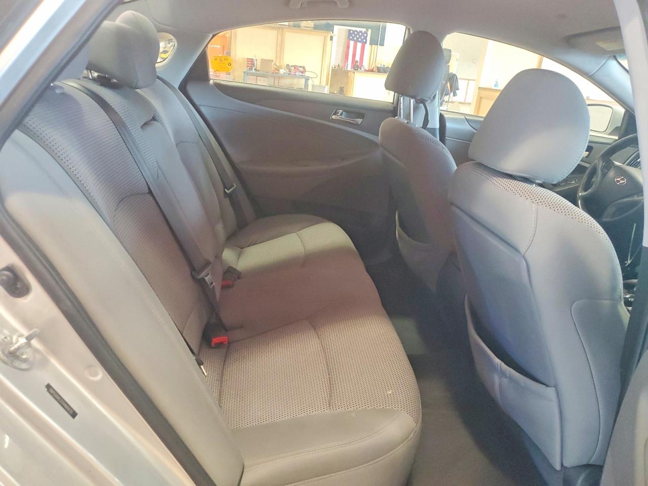 5NPEB4AC1CH466835 · 2012 HYUNDAI SONATA · 10/12
