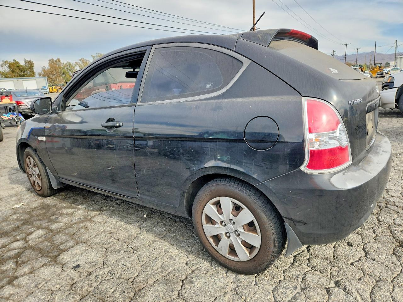 KMHCM3AC3BU192159 · 2011 HYUNDAI ACCENT · 2/12