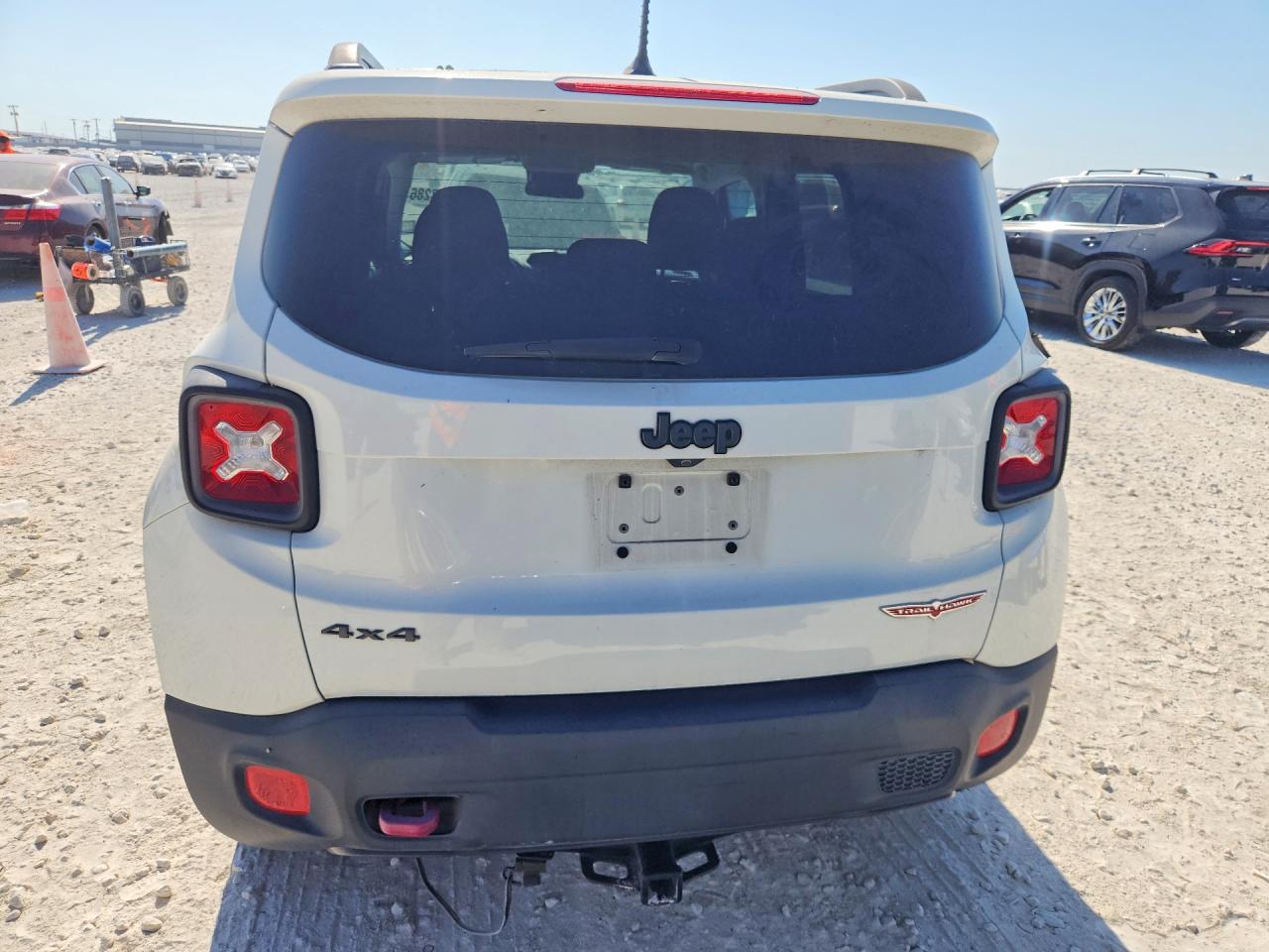 ZACCJBCB7HPF14422 · 2017 JEEP RENEGADE · 6/12