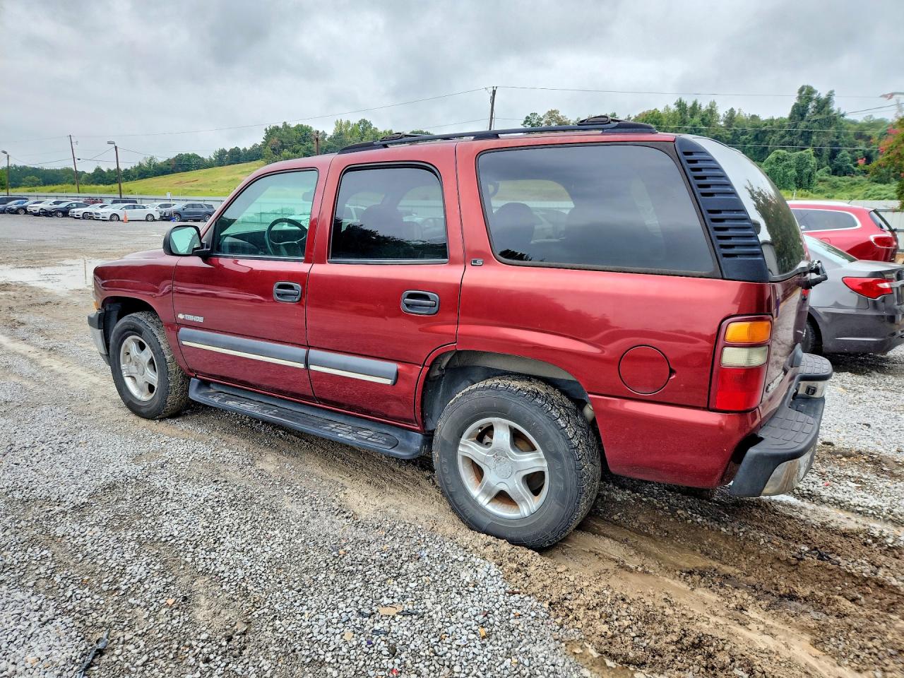 1GNEC13T92R164698 · 2002 CHEVROLET TAHOE · 2/12