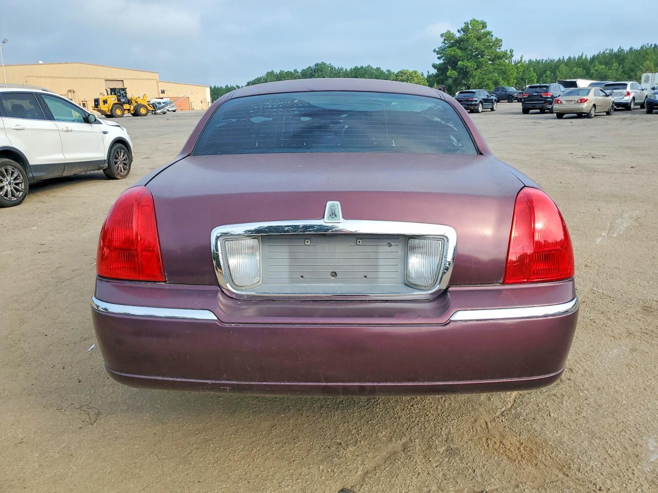 1LNHM81W66Y608698 · 2006 LINCOLN TOWN CAR · 6/11