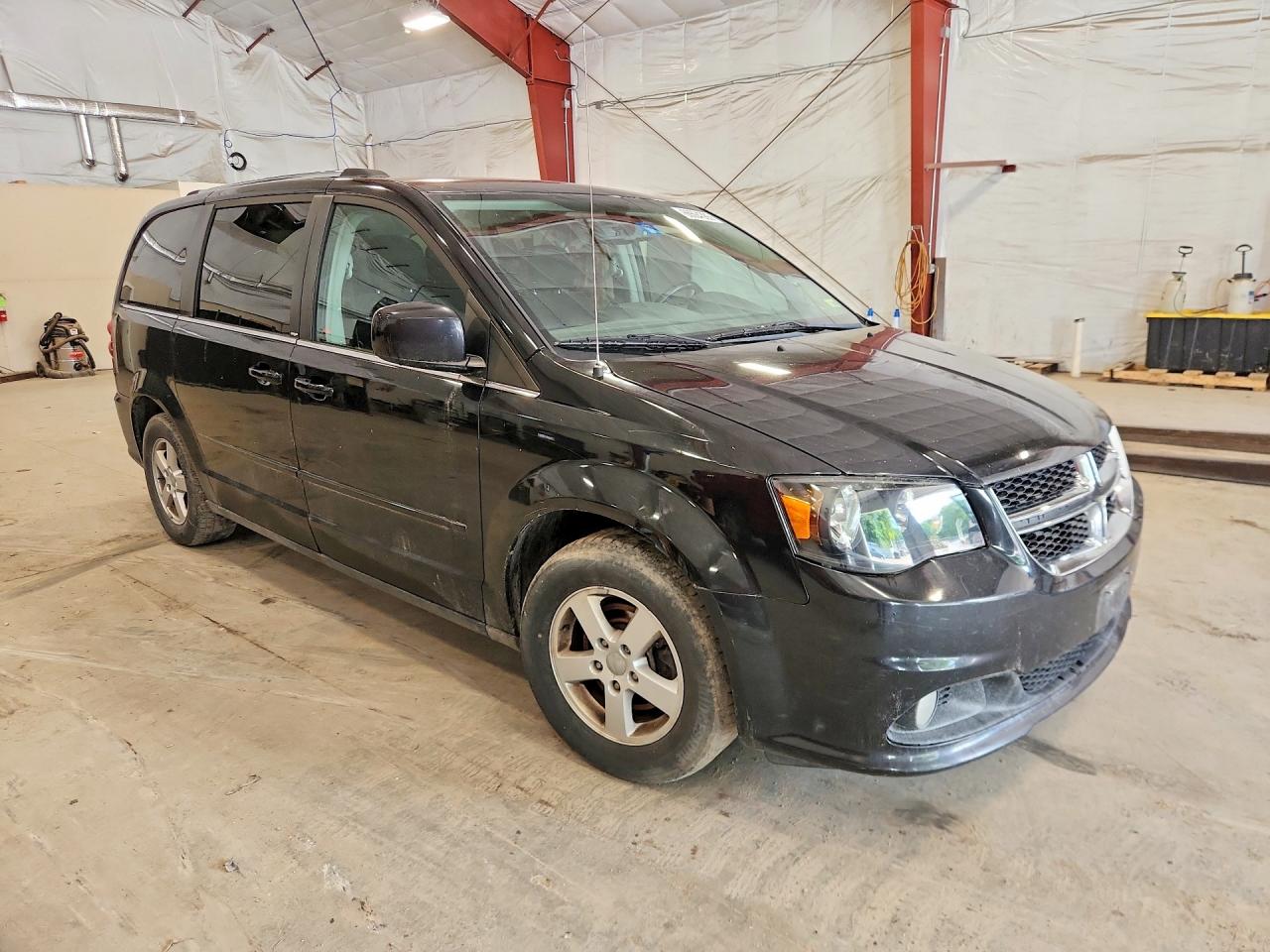 2D4RN5DGXBR643173 · 2011 DODGE GRAND CARAVAN · 4/12