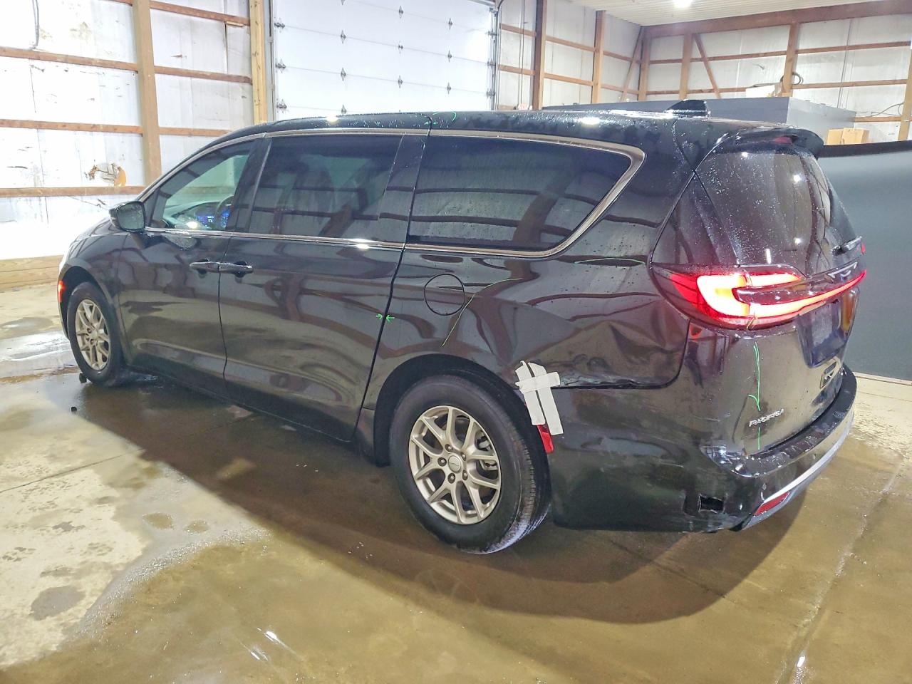 2C4RC1BG7VR576857 · 2027 CHRYSLER PACIFICA · 2/13