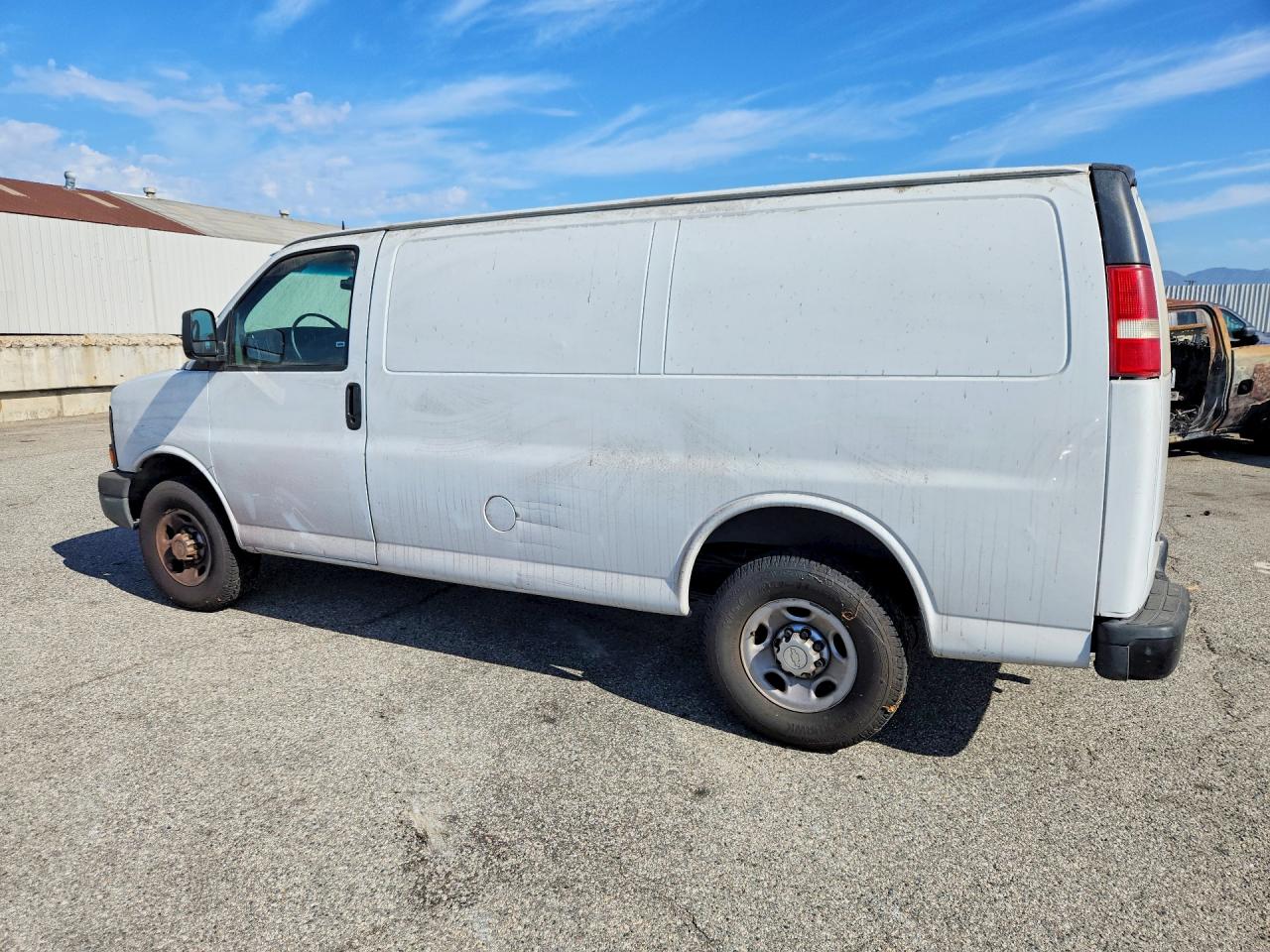 1GCWGFFF8F1277602 · 2015 CHEVROLET EXPRESS G2500 · 2/13