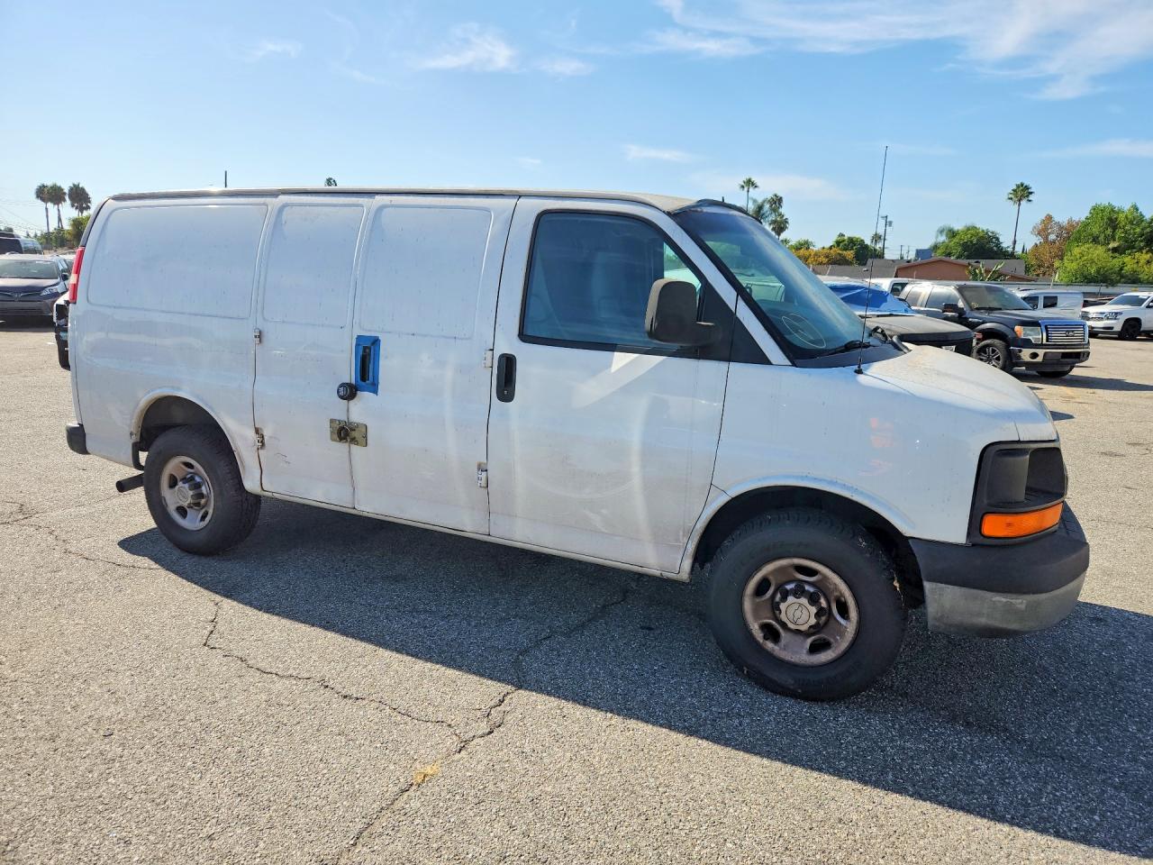 1GCWGFFF8F1277602 · 2015 CHEVROLET EXPRESS G2500 · 4/13