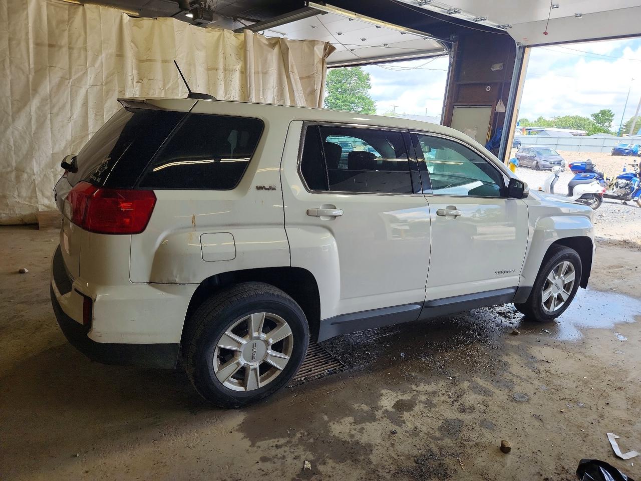 2GKFLSEK0G6123617 · 2016 GMC TERRAIN · 3/13