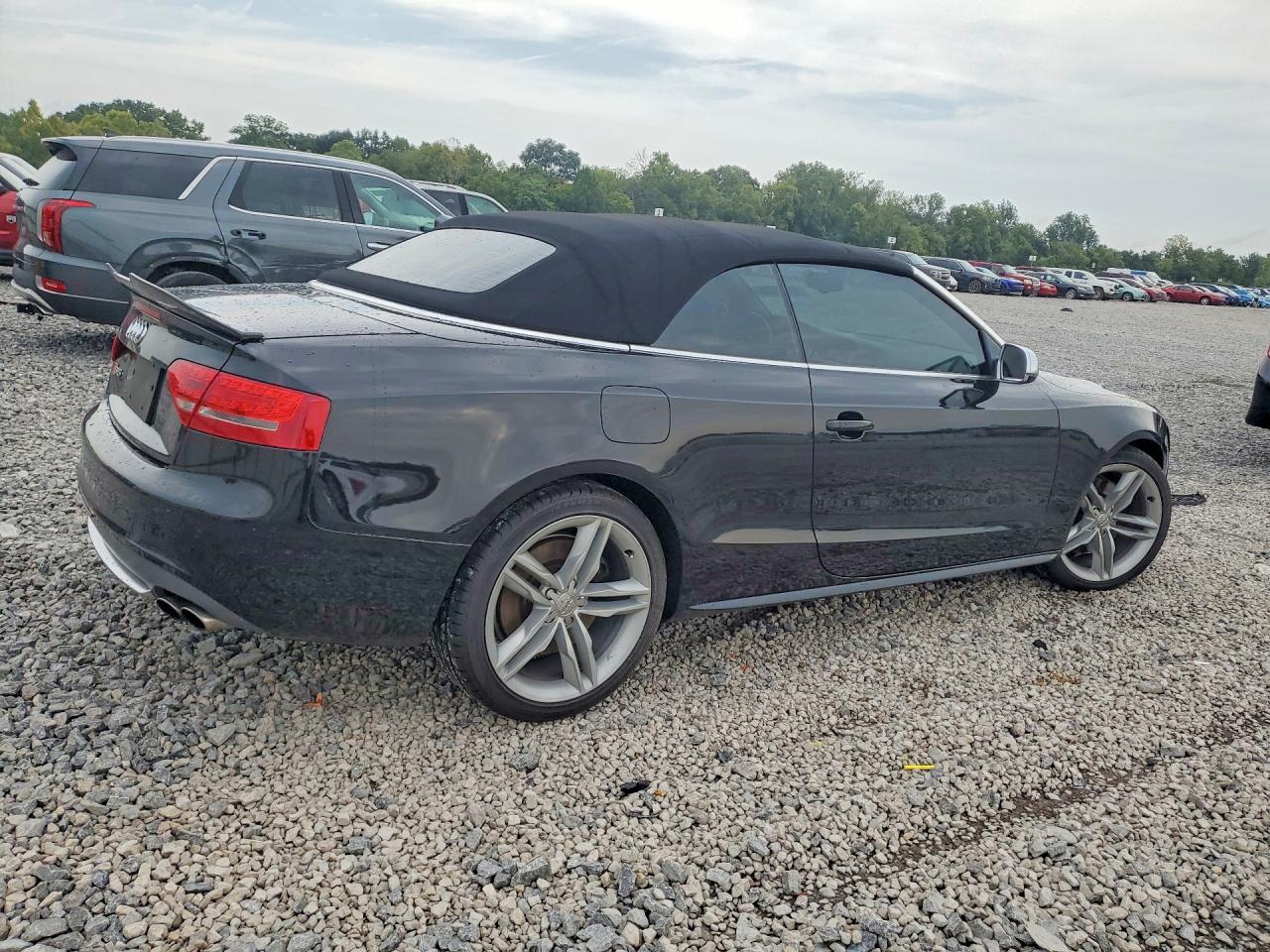 WAUVGAFH8AN015268 · 2010 AUDI S5 · 3/12