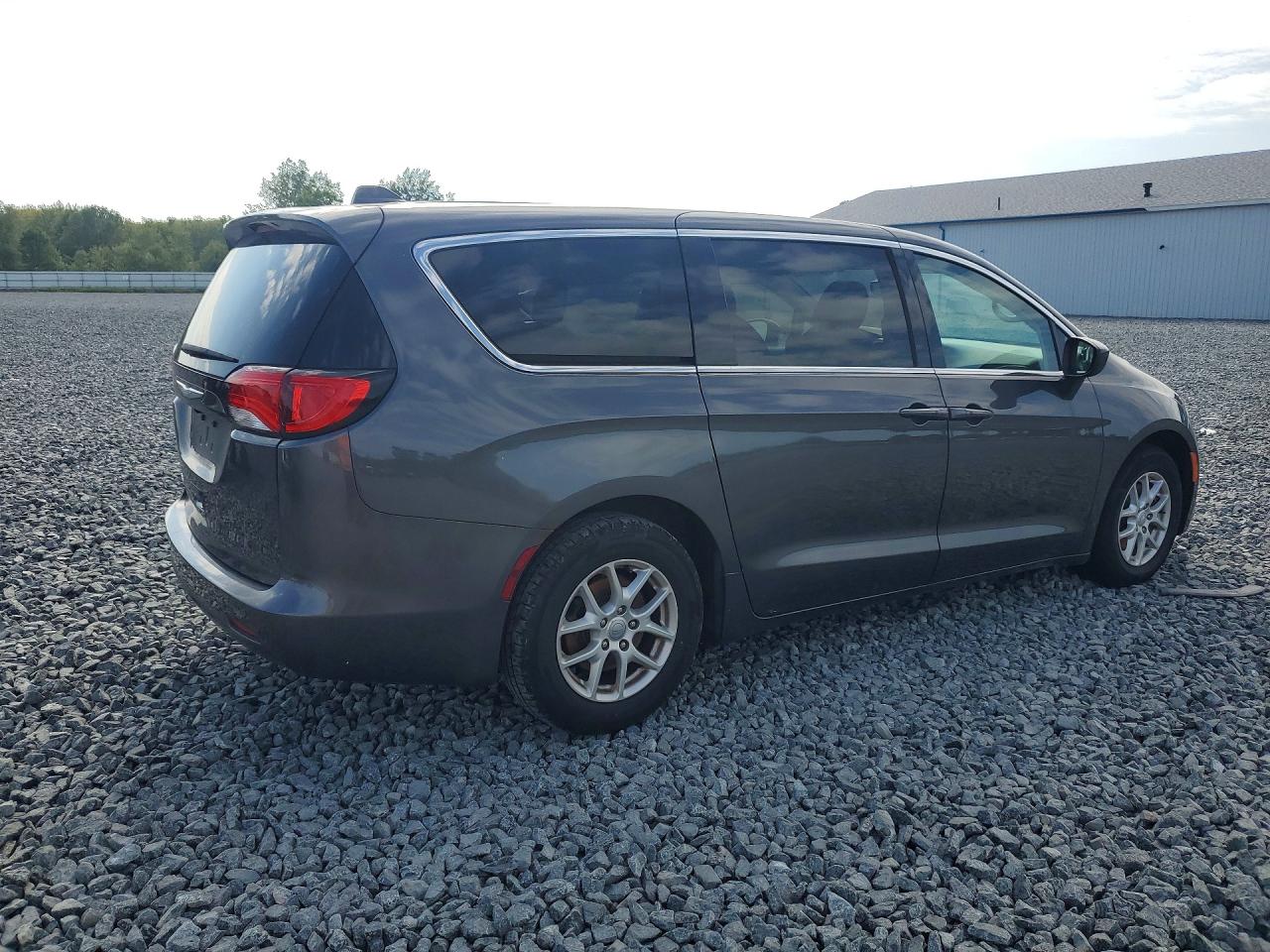 2C4RC1DG1HR723174 · 2017 CHRYSLER PACIFICA · 3/13