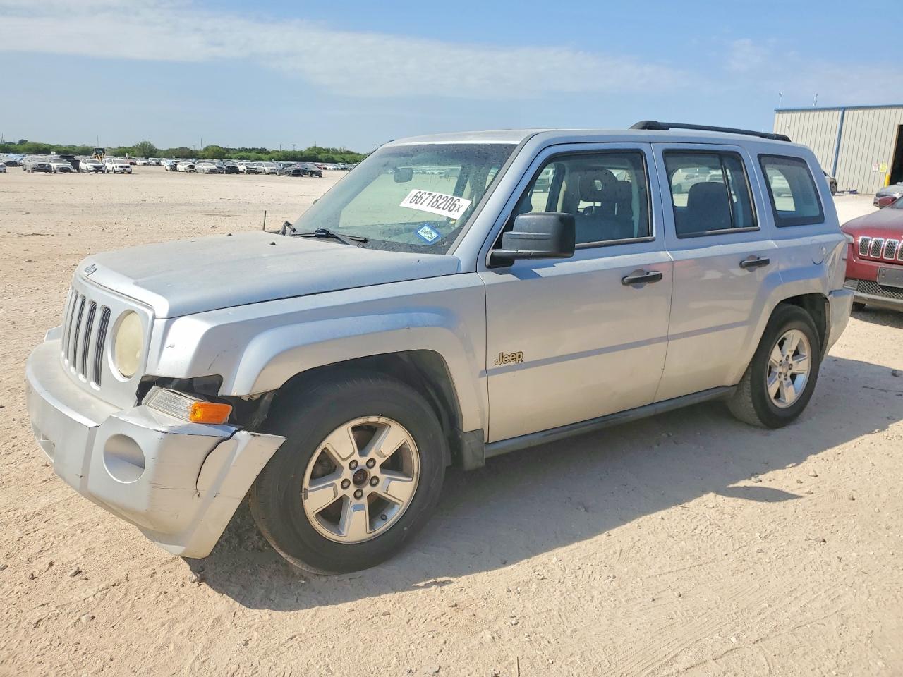 1J8FT28058D744465 · 2008 JEEP PATRIOT