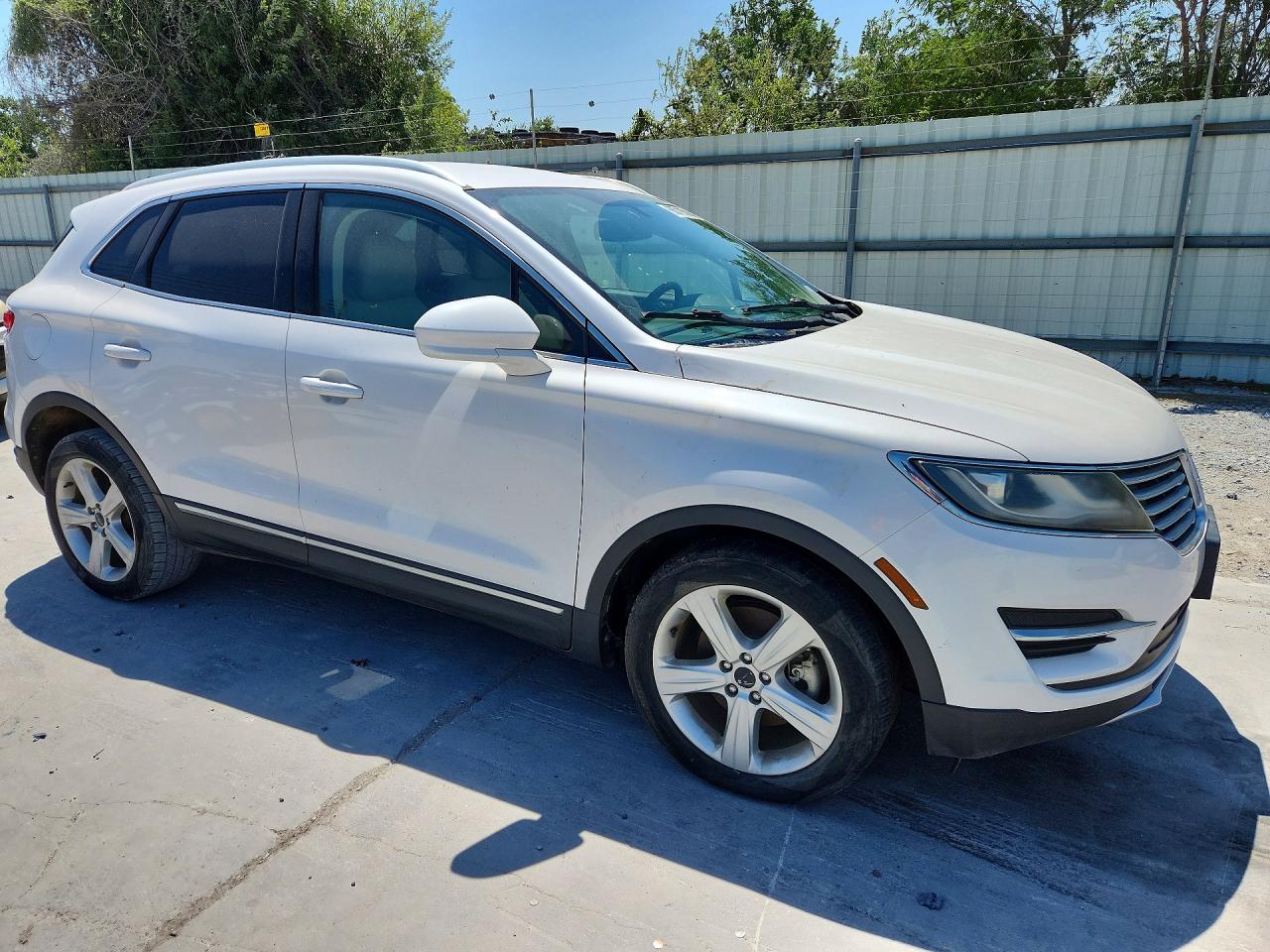 5LMCJ1C9XJUL08323 · 2018 LINCOLN MKC · 4/13