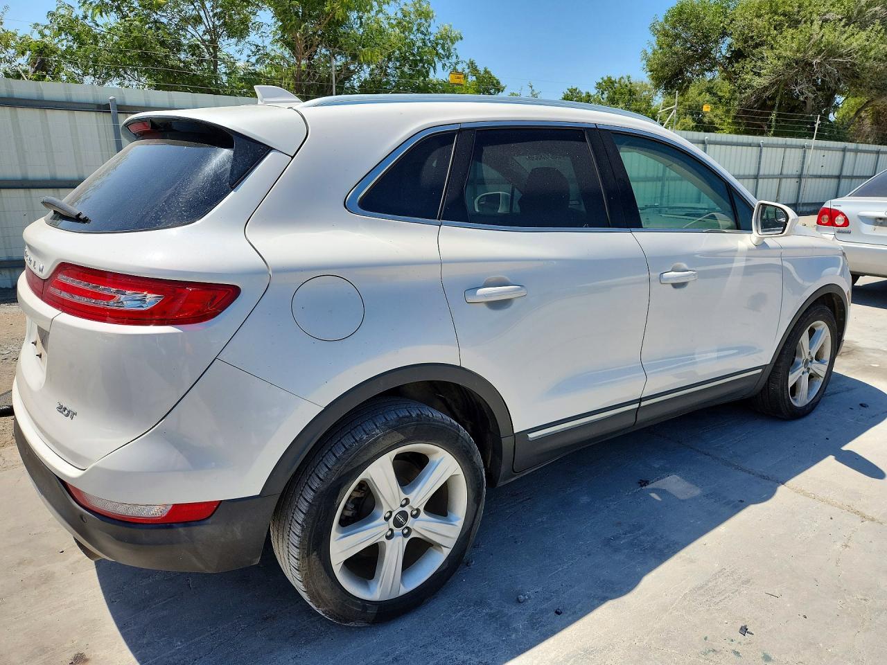 5LMCJ1C9XJUL08323 · 2018 LINCOLN MKC · 3/13