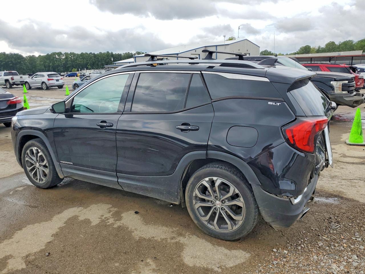 3GKALVEX2JL306687 · 2018 GMC TERRAIN · 2/13