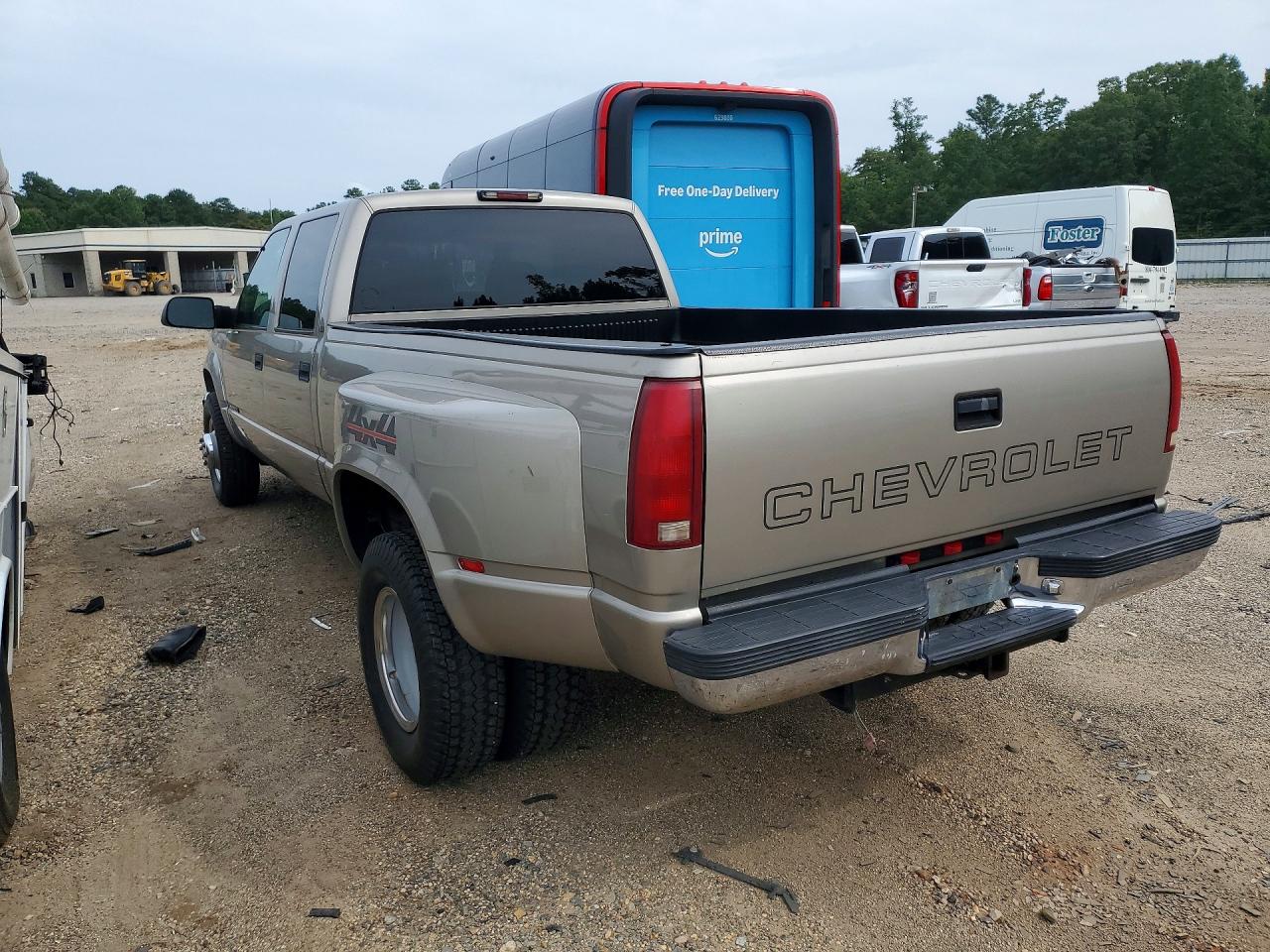 1GCHK33J9XF096219 · 1999 CHEVROLET GMT-400 · 2/13