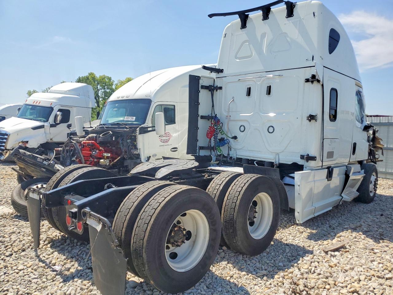 3AKJHHFG3SSWH2550 · 2025 FREIGHTLINER CASCADIA 126 · 3/13