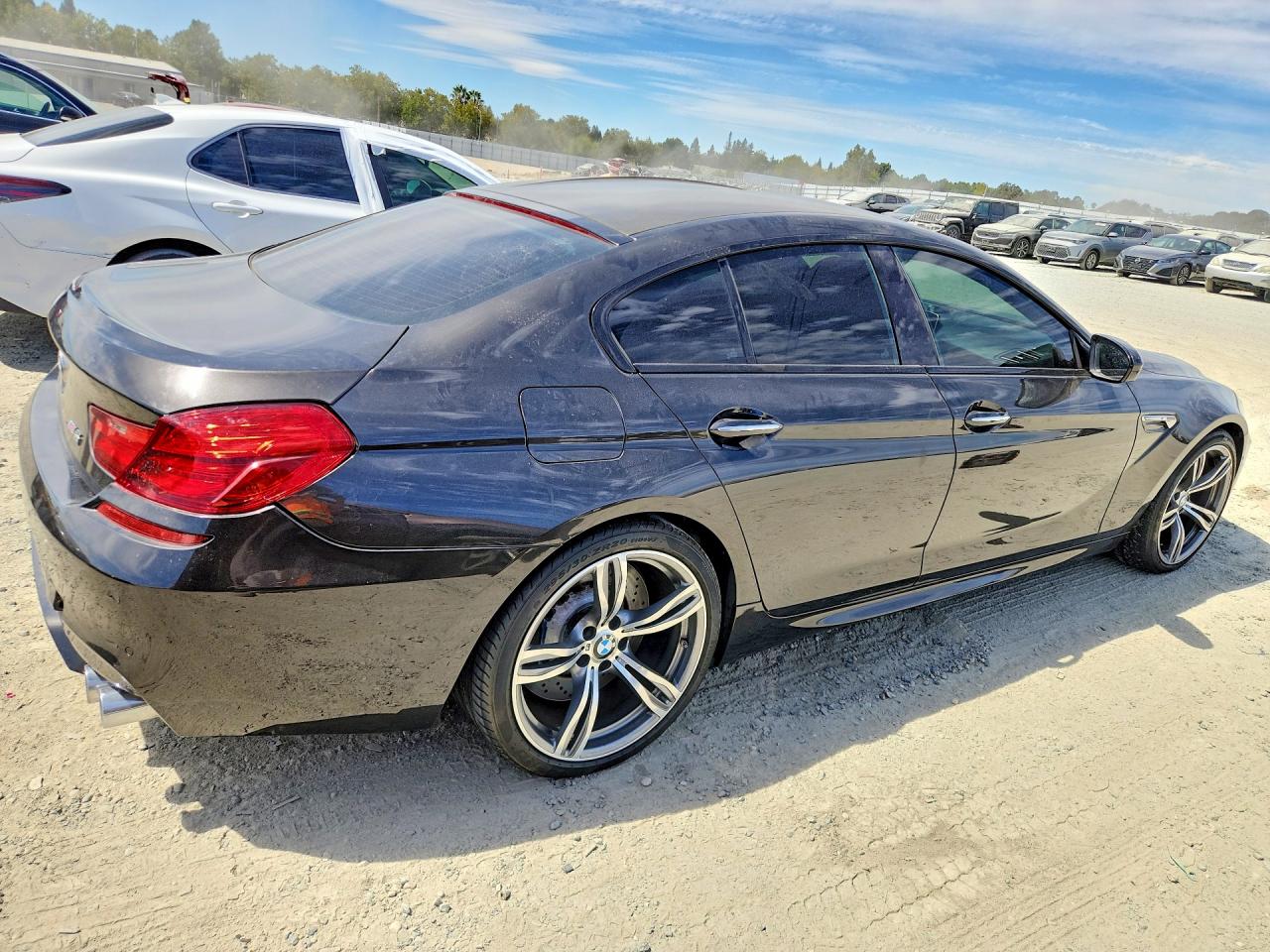 WBS6E9C53GGF92644 · 2016 BMW M6 · 3/12