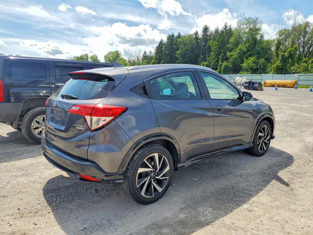 3CZRU6H1XKG700662 · 2019 HONDA HR-V · 3/13