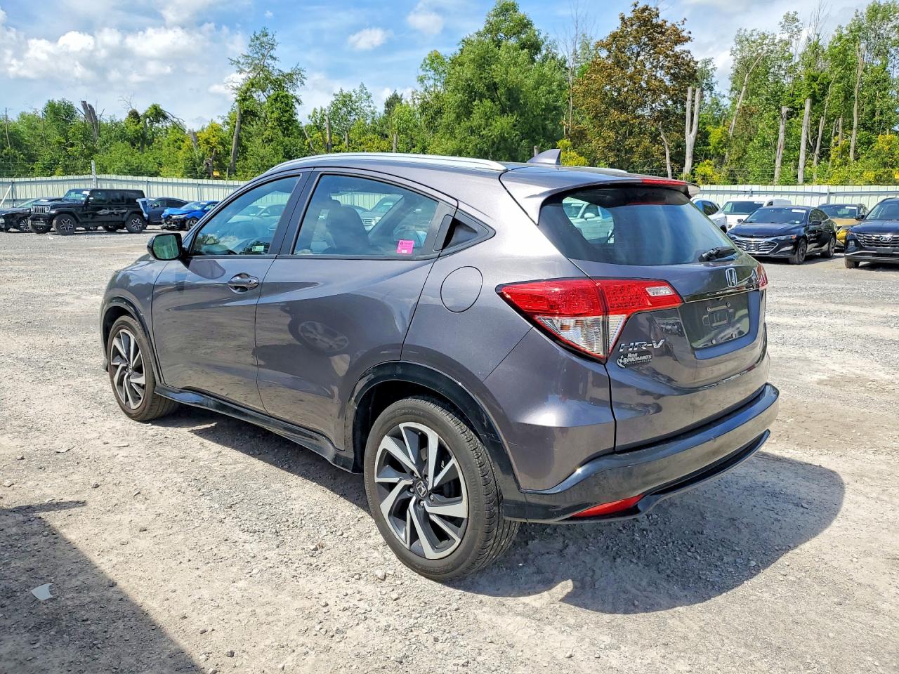 3CZRU6H1XKG700662 · 2019 HONDA HR-V · 2/13
