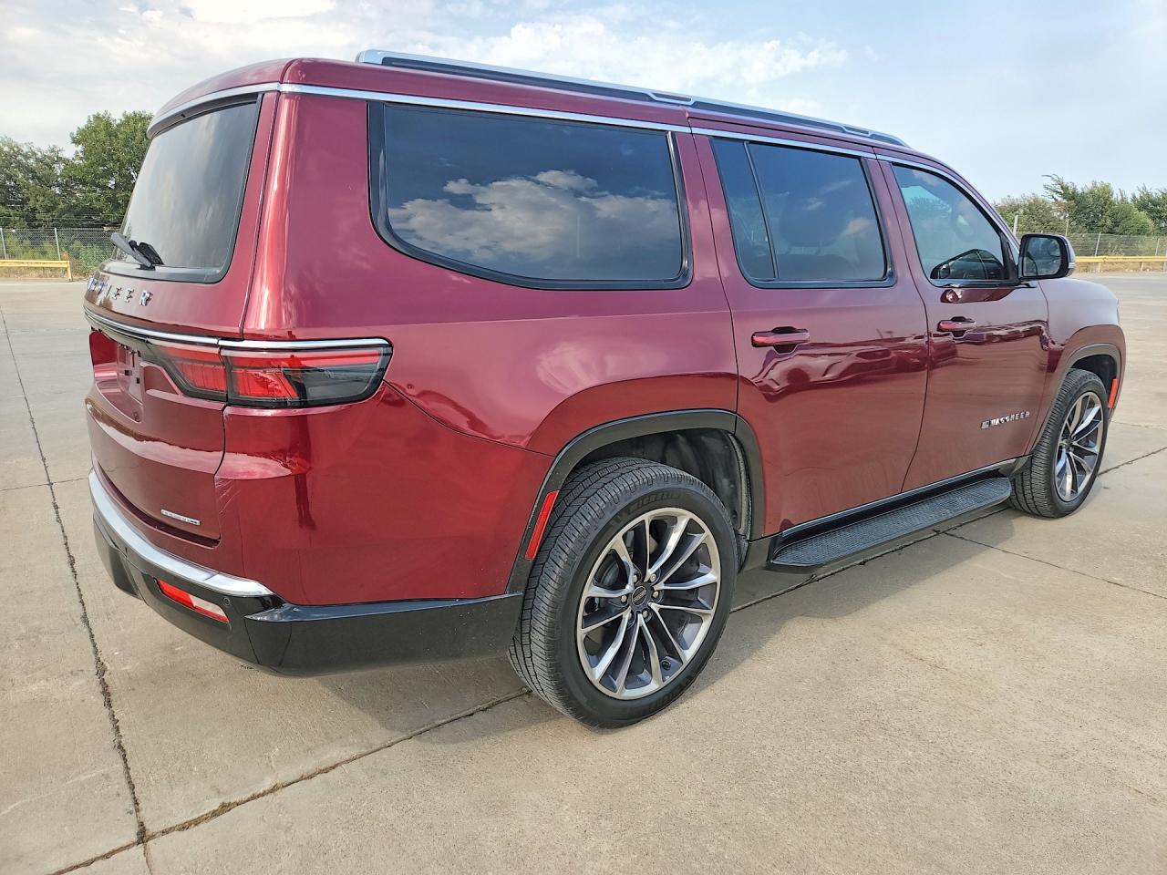 1C4SJVBT4NS134662 · 2022 JEEP WAGONEER · 3/13