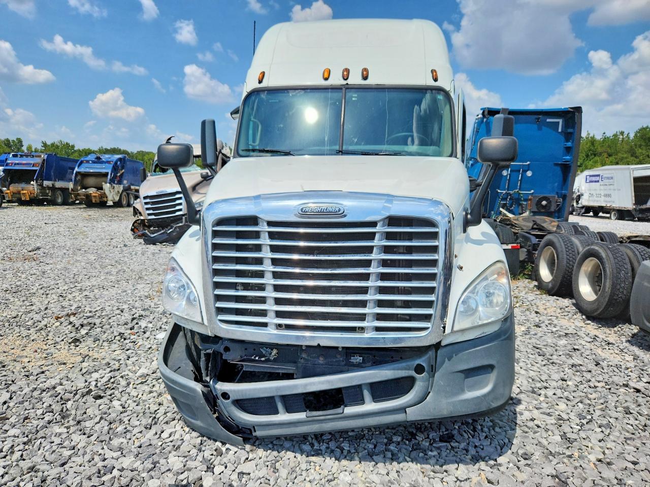 1FUJGLBG7DLFH6143 · 2013 FREIGHTLINER CASCADIA 125 · 5/14