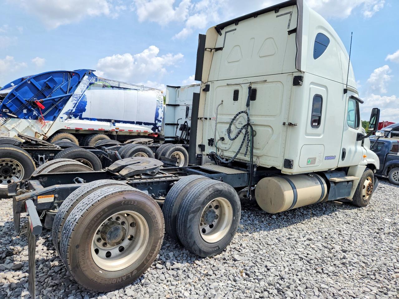 1FUJGLBG7DLFH6143 · 2013 FREIGHTLINER CASCADIA 125 · 3/14