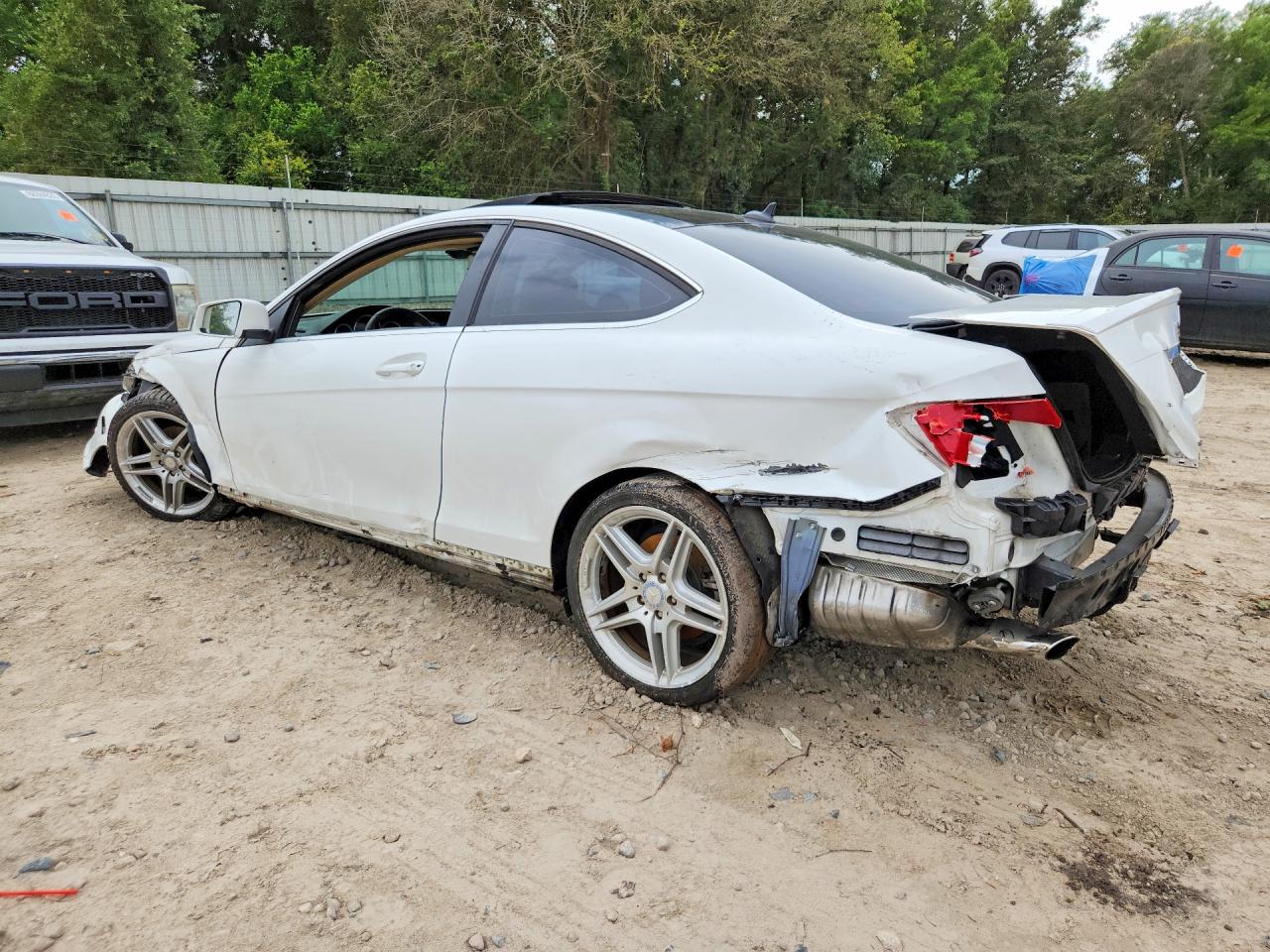 WDDGJ4HB9DF979955 · 2013 MERCEDES-BENZ C · 2/13