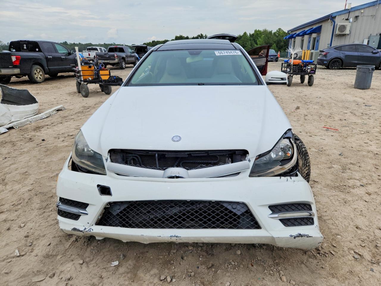 WDDGJ4HB9DF979955 · 2013 MERCEDES-BENZ C · 5/13