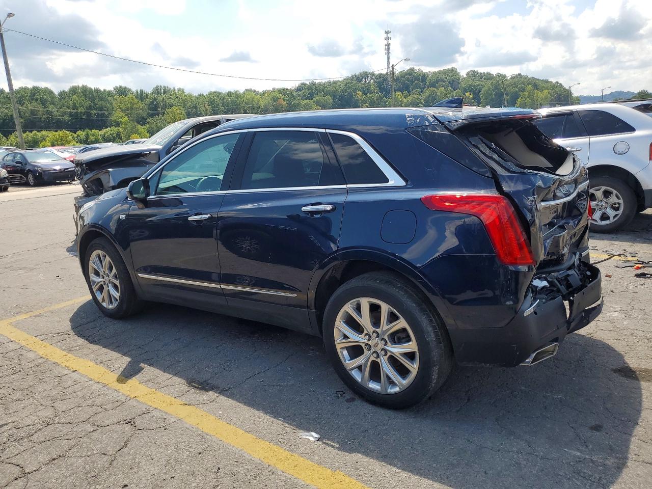 1GYKNDRS5HZ126314 · 2017 CADILLAC XT5 · 2/13