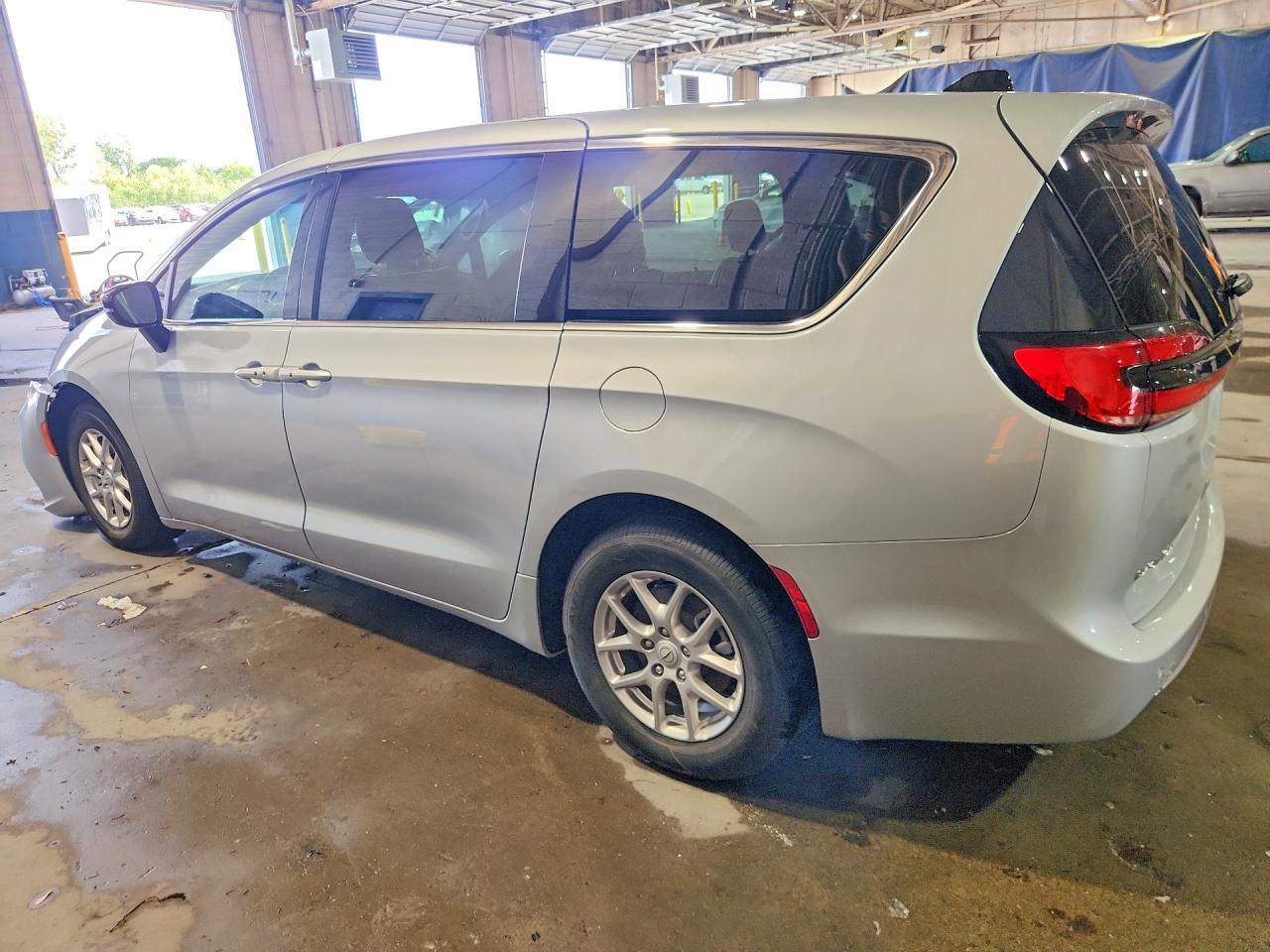 2C4RC1BG7TR193594 · 2026 CHRYSLER PACIFICA · 2/14