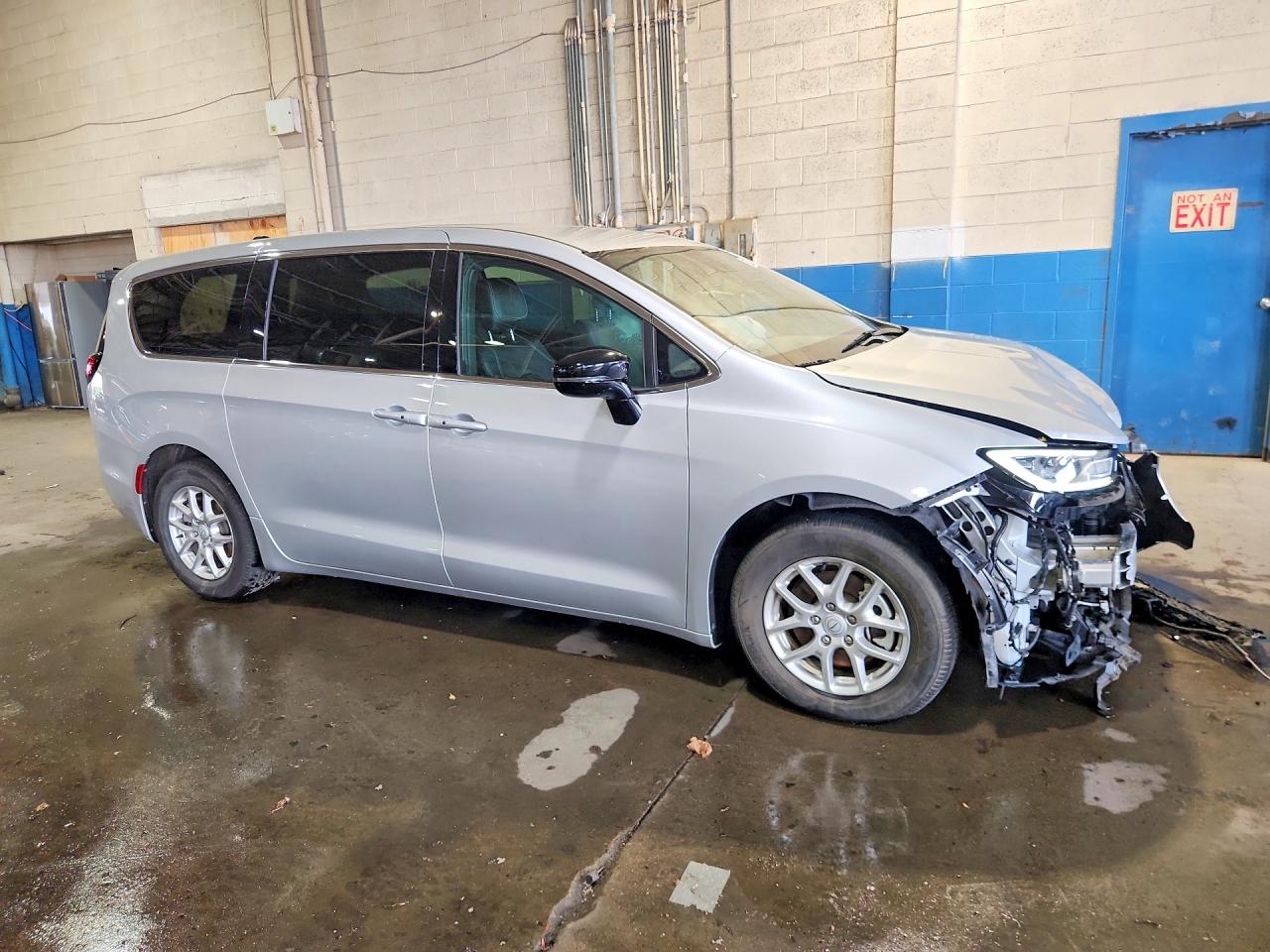 2C4RC1BG7TR193594 · 2026 CHRYSLER PACIFICA · 4/14
