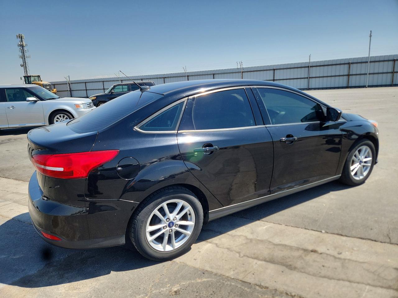 1FADP3F23JL250605 · 2018 FORD FOCUS · 3/12