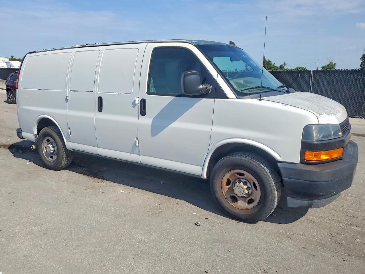 1GCWGAFP5K1221834 · 2019 CHEVROLET EXPRESS G2500 · 4/12
