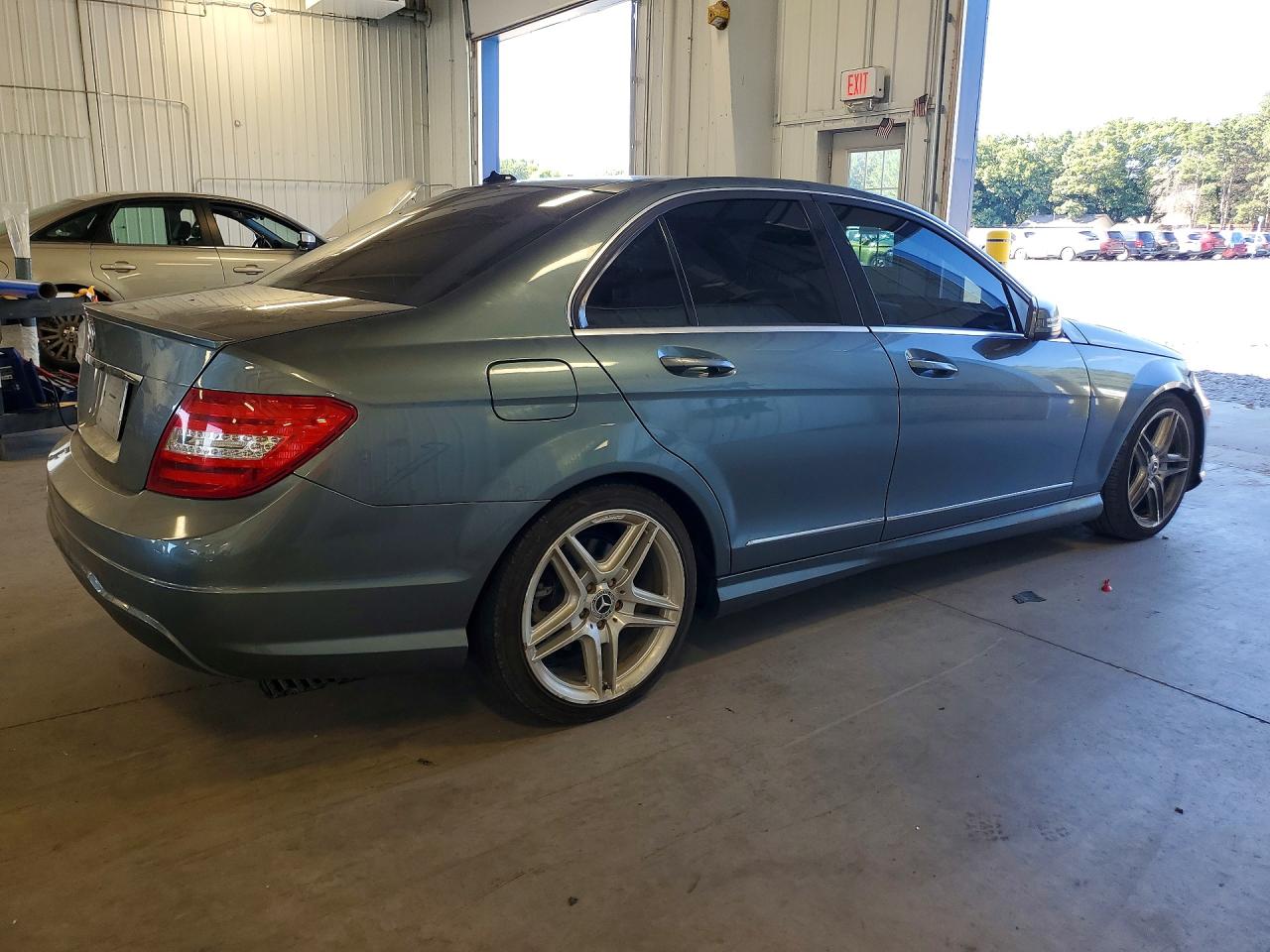 WDDGF4HB1CA649532 · 2012 MERCEDES-BENZ C · 3/12