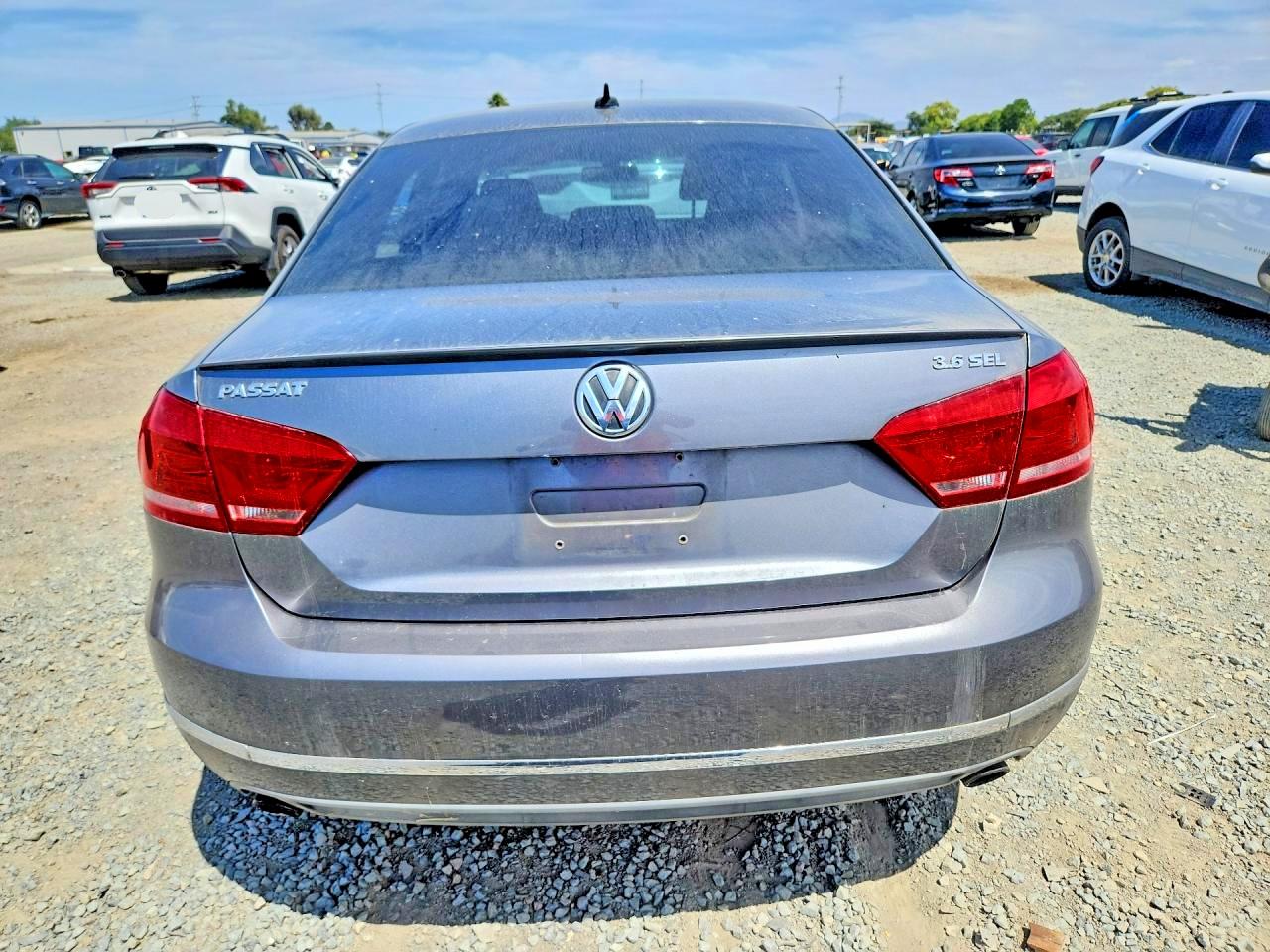 1VWCM7A38CC104898 · 2012 VOLKSWAGEN PASSAT · 6/12