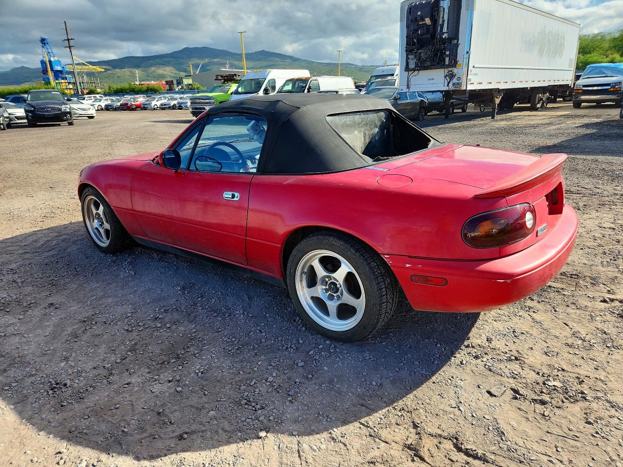 JM1NA3512L0115323 · 1990 MAZDA MX-5 MIATA · 2/13