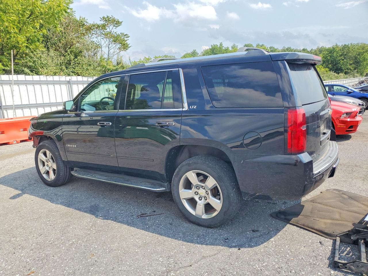 1GNSKCKC9FR191540 · 2015 CHEVROLET TAHOE · 2/13