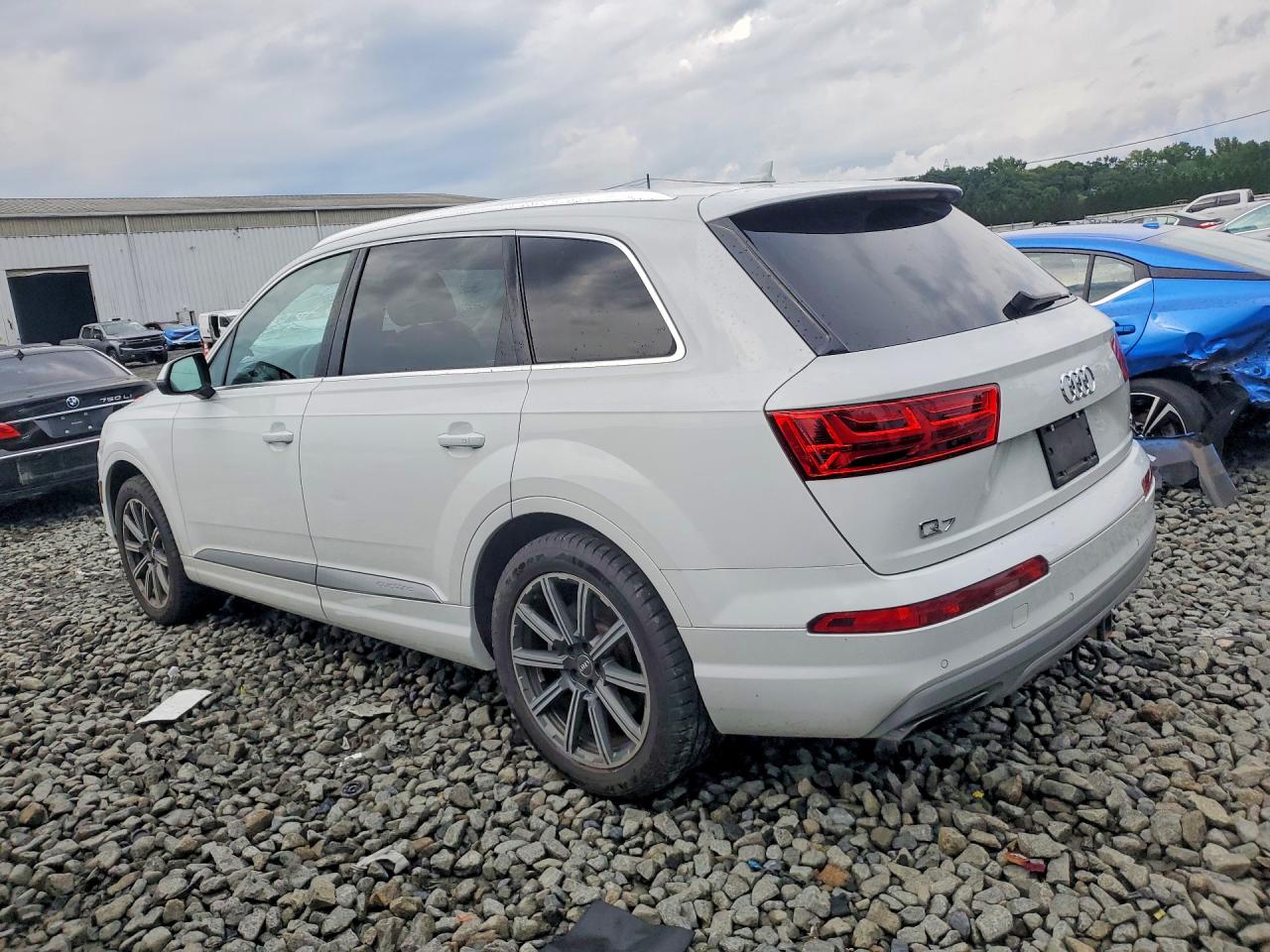 WA1LAAF74HD003311 · 2017 AUDI Q7 · 2/12