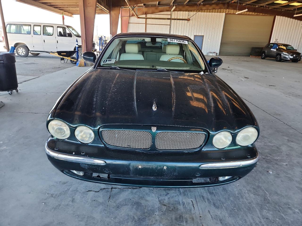 SAJWA73B24TG30933 · 2004 JAGUAR XJR · 5/12