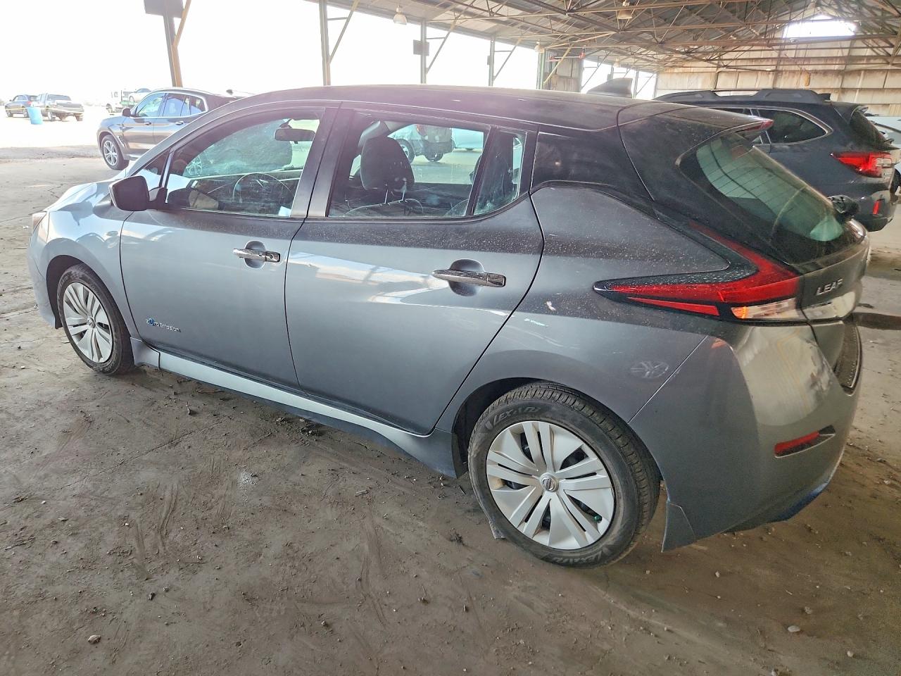 1N4AZ1CP9KC305092 · 2019 NISSAN LEAF · 2/12