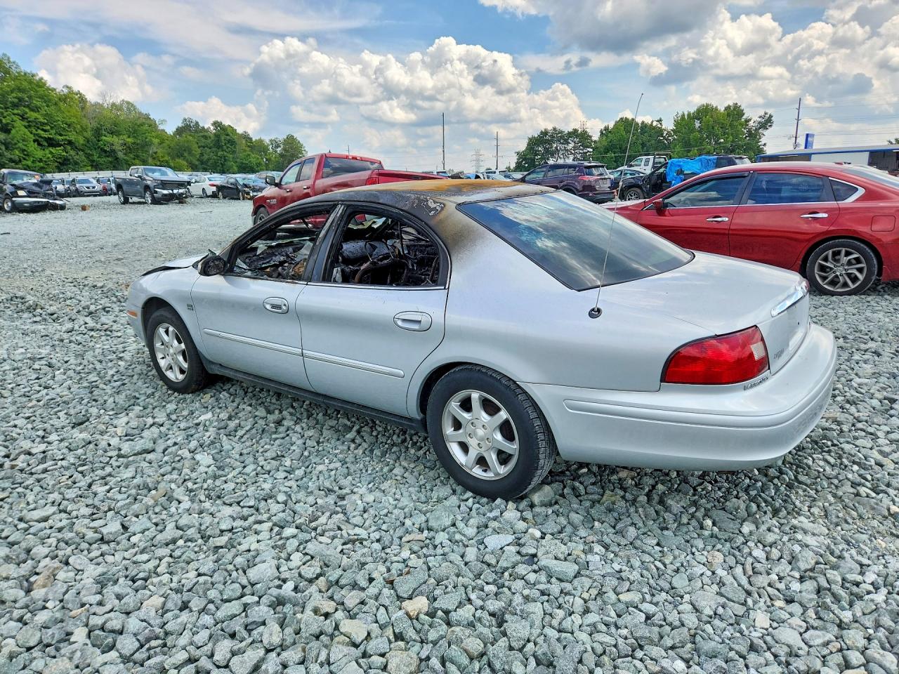 1MEFM55SX3A606974 · 2003 MERCURY SABLE · 2/12