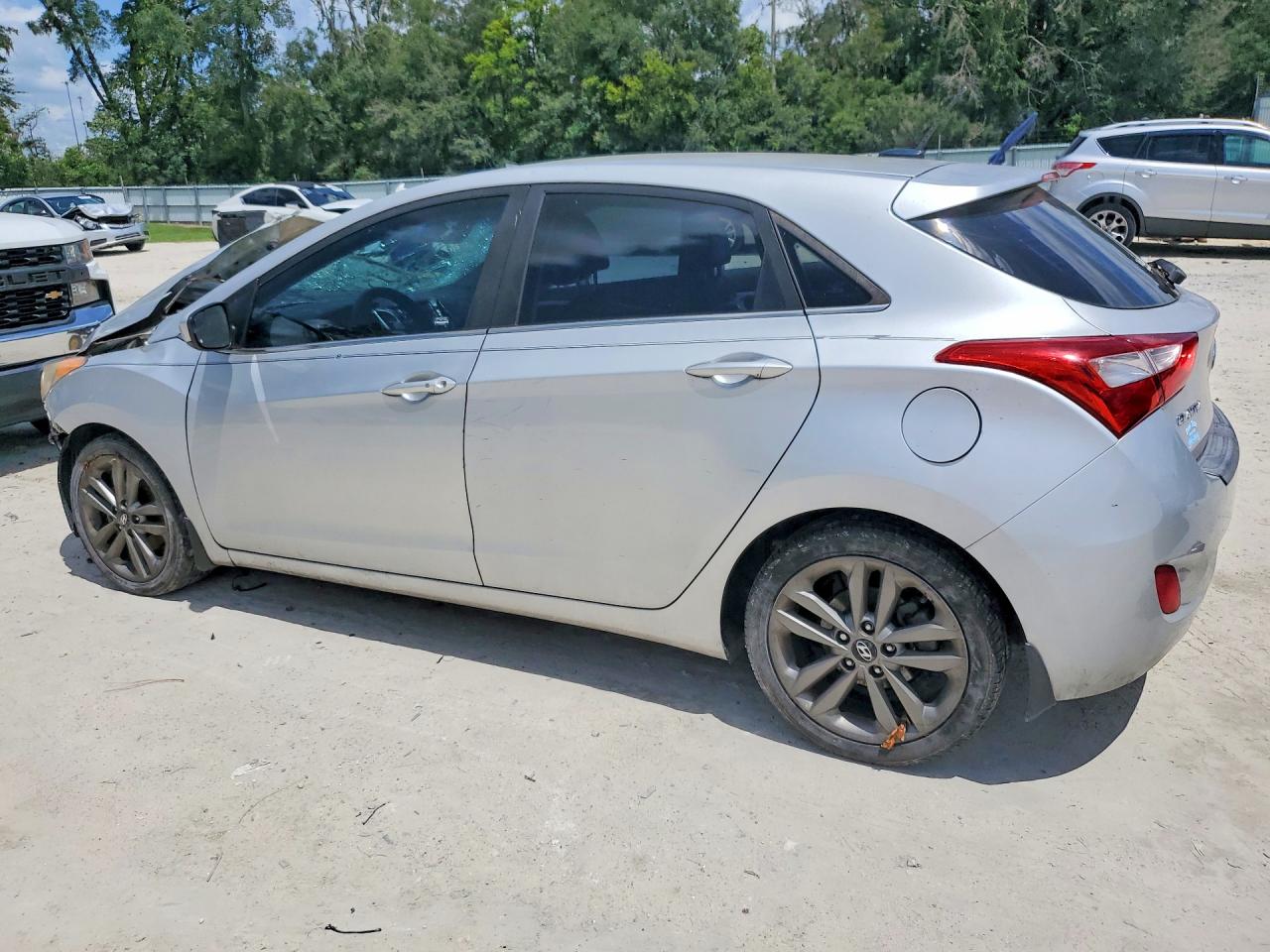KMHD35LH9HU363243 · 2017 HYUNDAI ELANTRA GT · 2/12